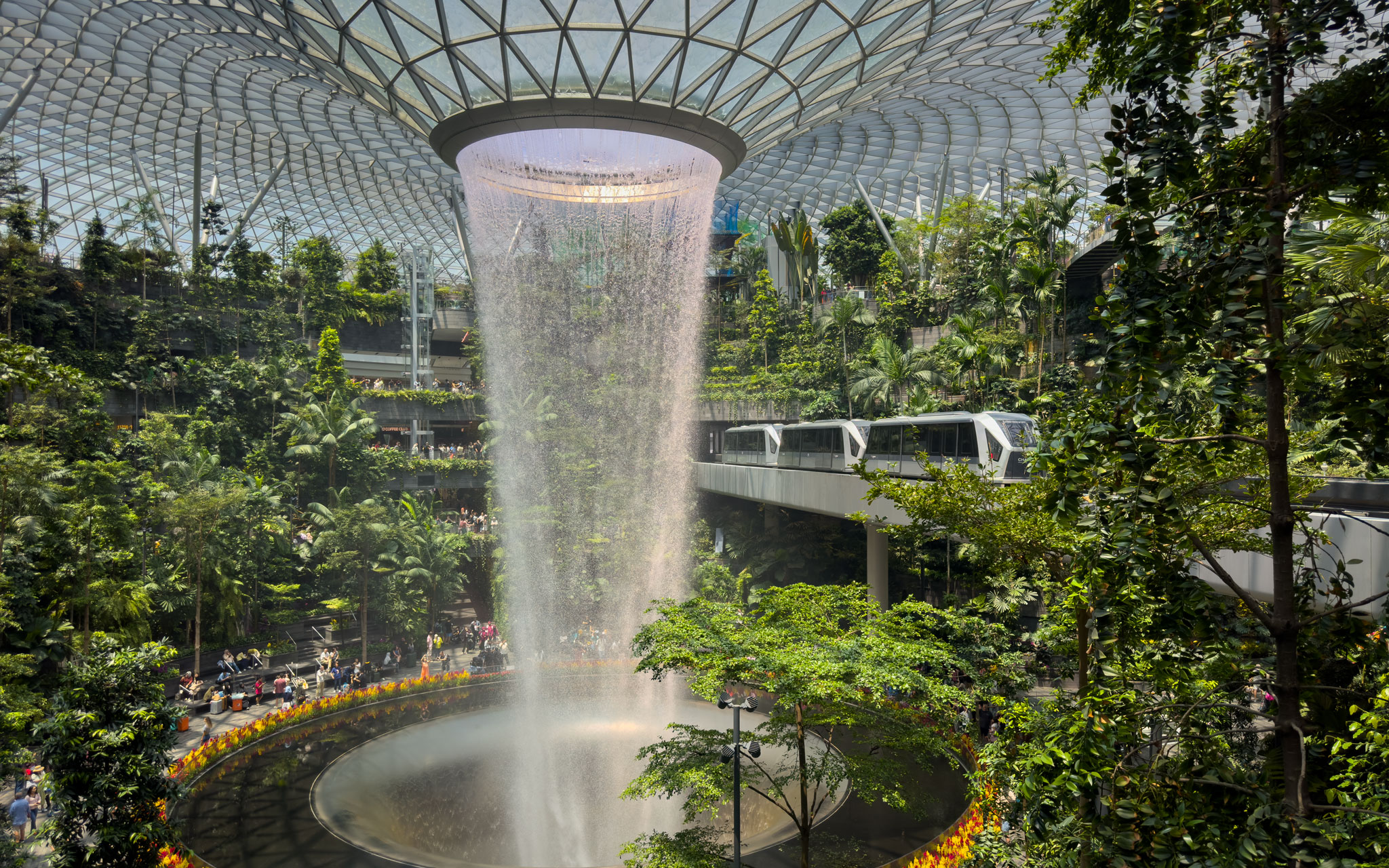 How to Save Money on Travel in 2026: Flights, Hotels & More